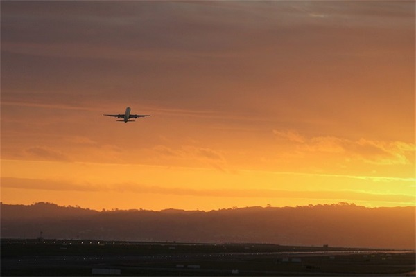 教师寄语初中简短 【初中教师寄语一句话励志】