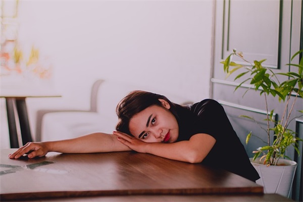 描写生活无聊的句子