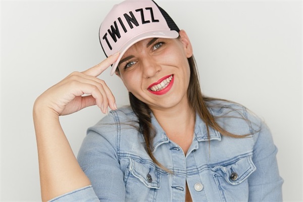 描写节日气氛的好句