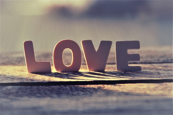 描写节日气氛的好段80句