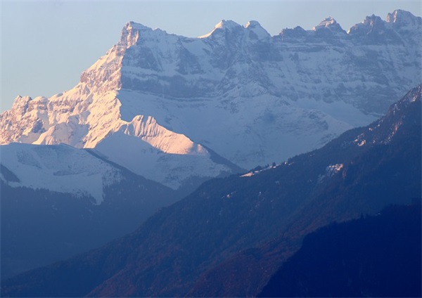 帮助别人的优美句子