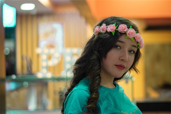 爱却得不到的痛心句子 表达爱而不得的心痛句子