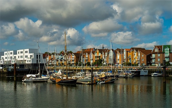 当年万里觅封侯经典语录